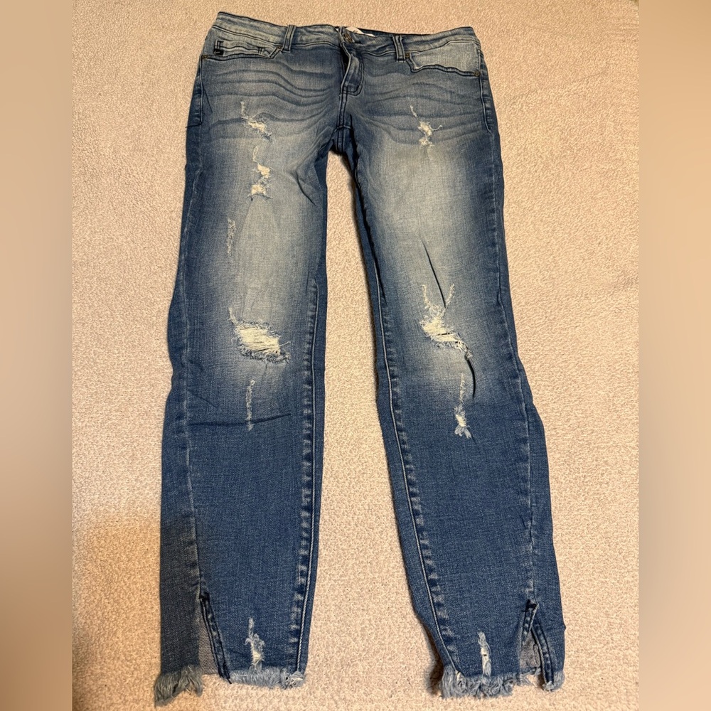 KanCan ankle slit jeans